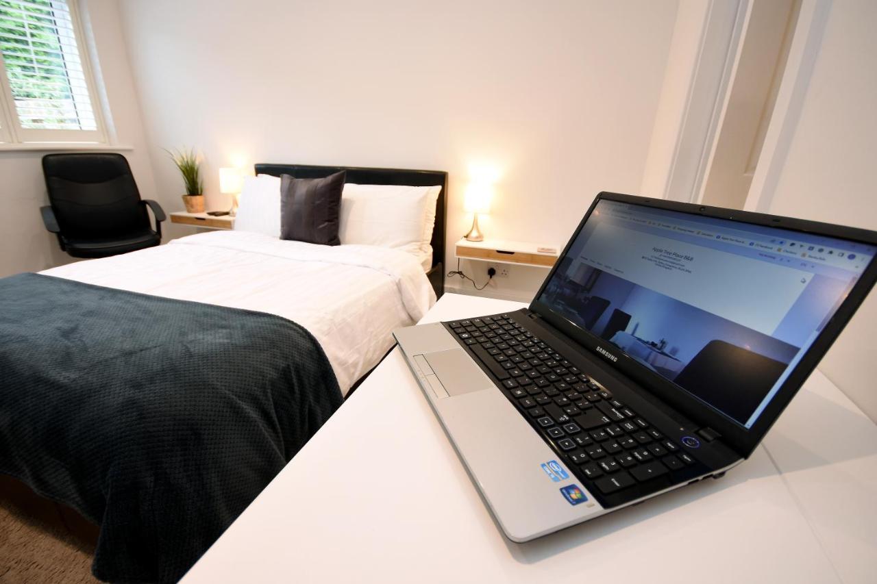 Apple Tree Place B&B Tadley Exteriör bild